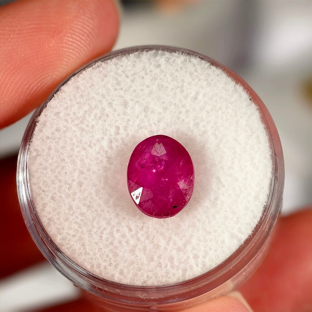3.80ct Ruby (Glass Filled) Oval Cut Gemstone